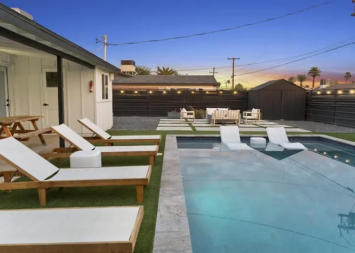 Tulum Themed Gem With Pool Fire Pit Holiday home Scottsdale